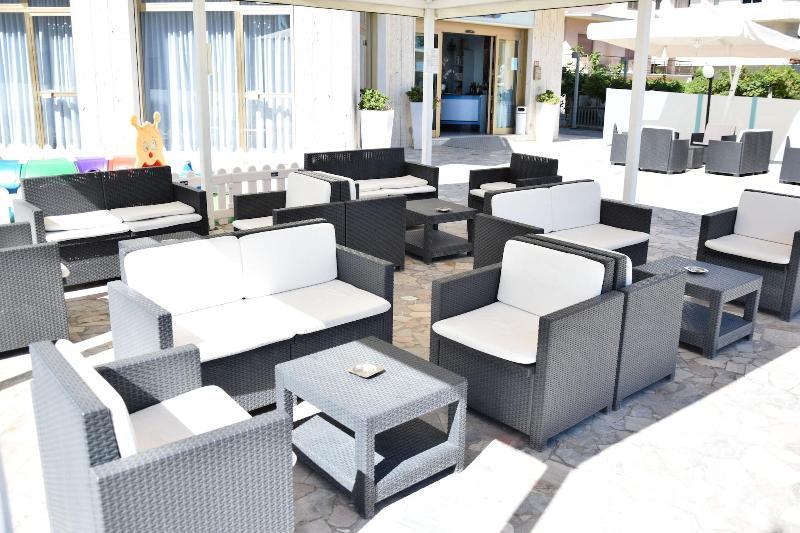 Hotel Petite Fleur Alba Adriatica Eksteriør bilde