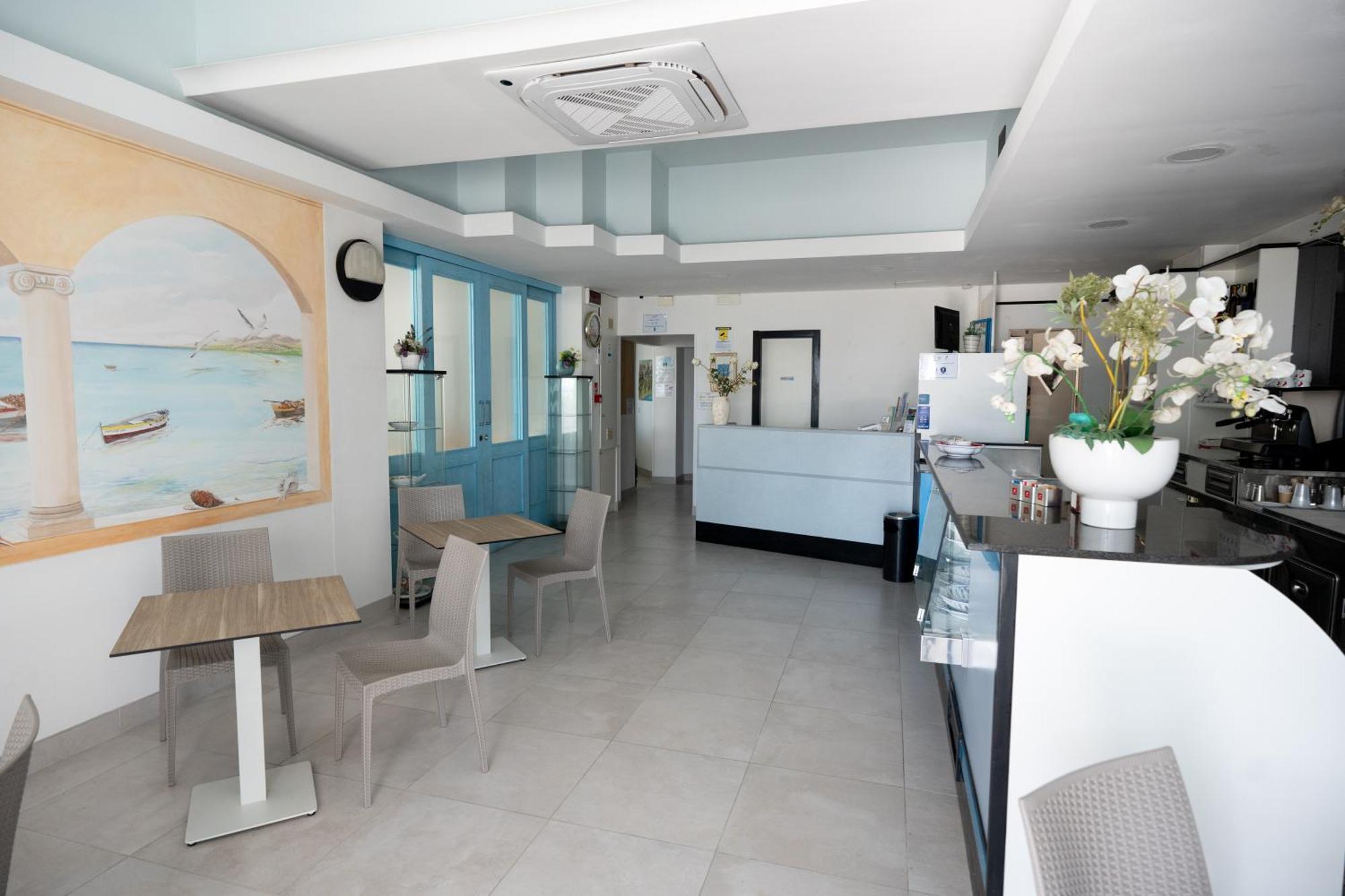 Hotel Petite Fleur Alba Adriatica Eksteriør bilde